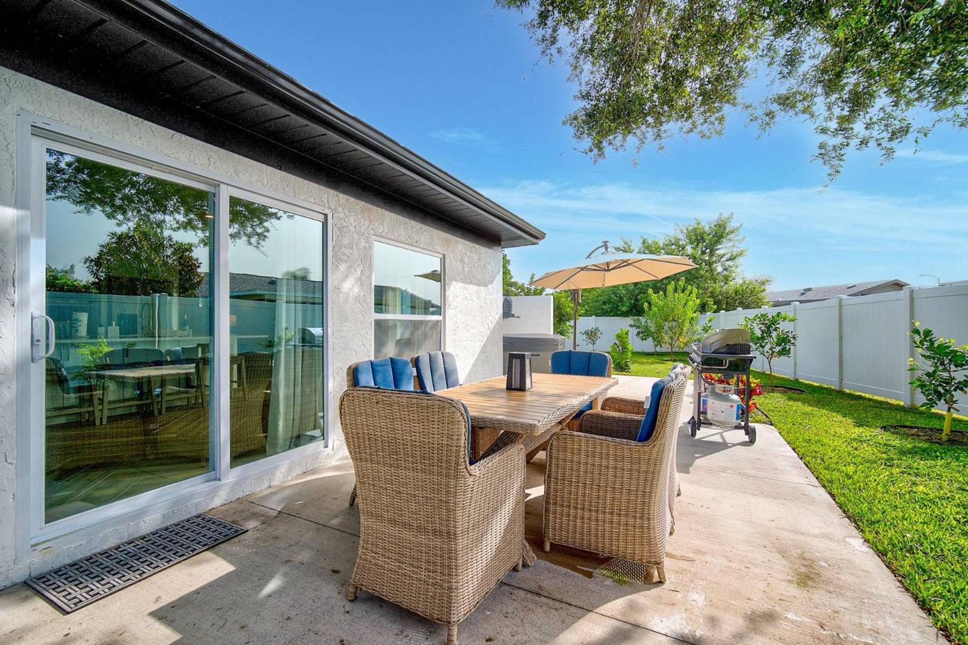 Tranquil Breeze Villa Bradenton Exteriör bild